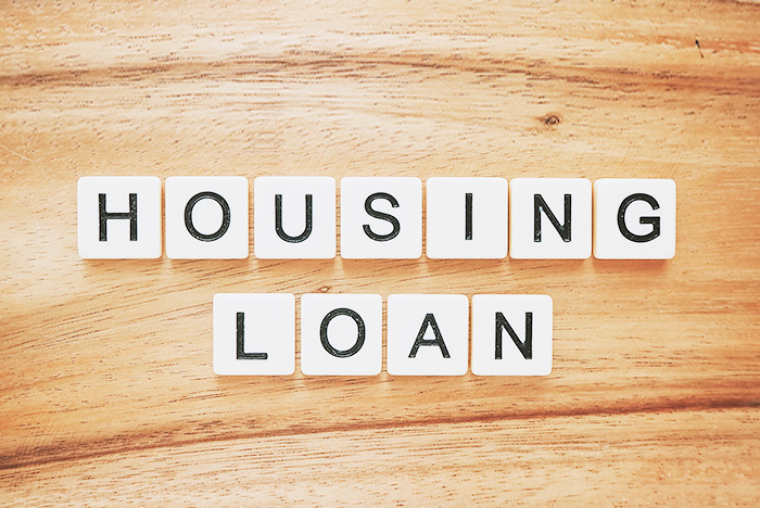 Housing Loan이 적힌 글자판